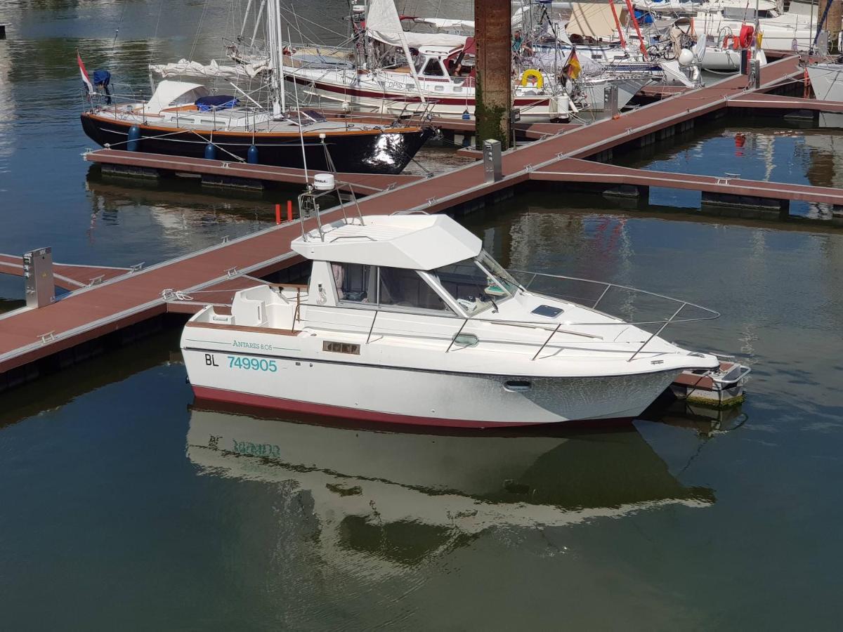 Bateau Exocet III Hotel Boulogne-sur-Mer Exterior foto